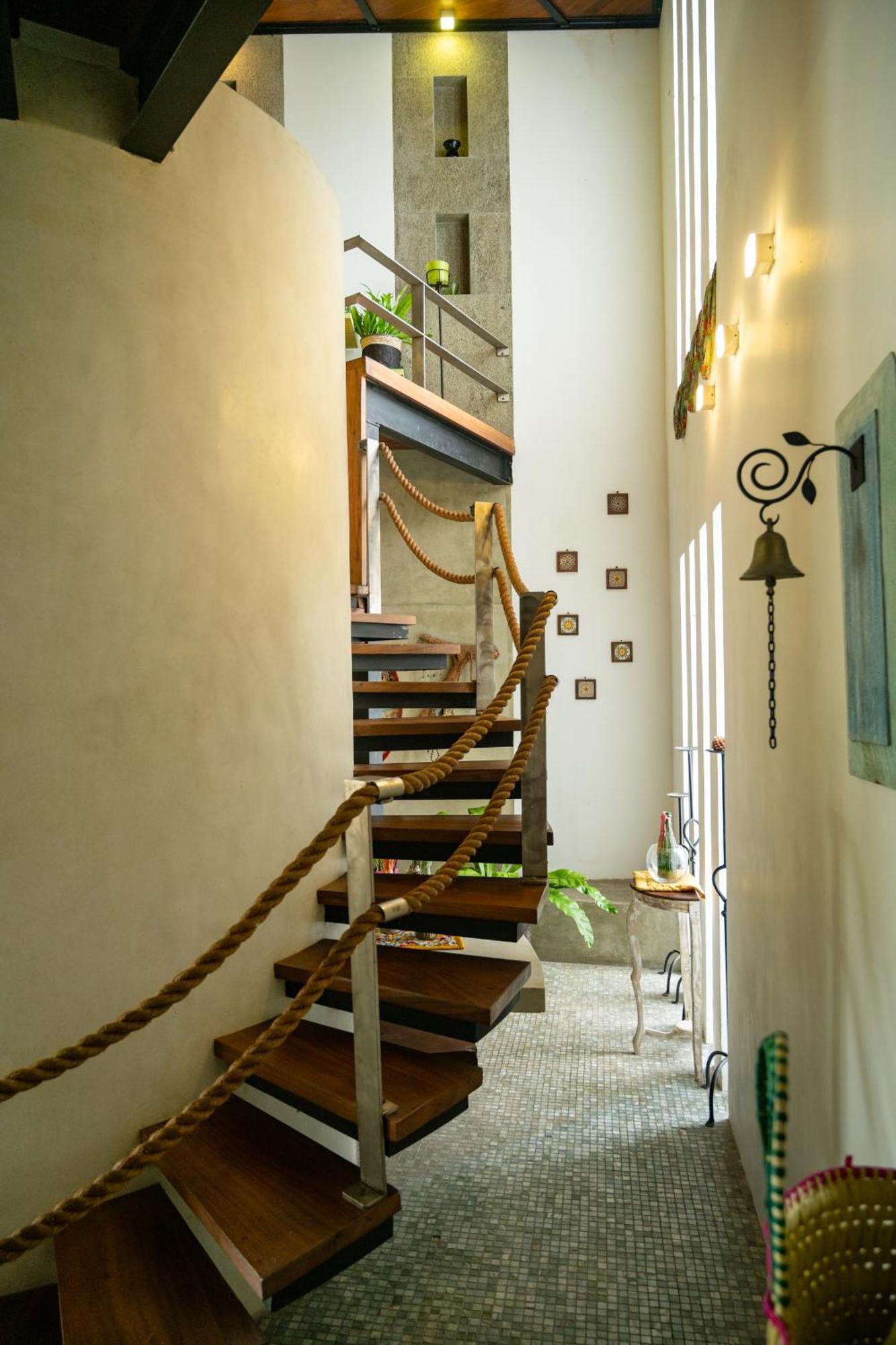 Отель Aathma Colombo House Экстерьер фото