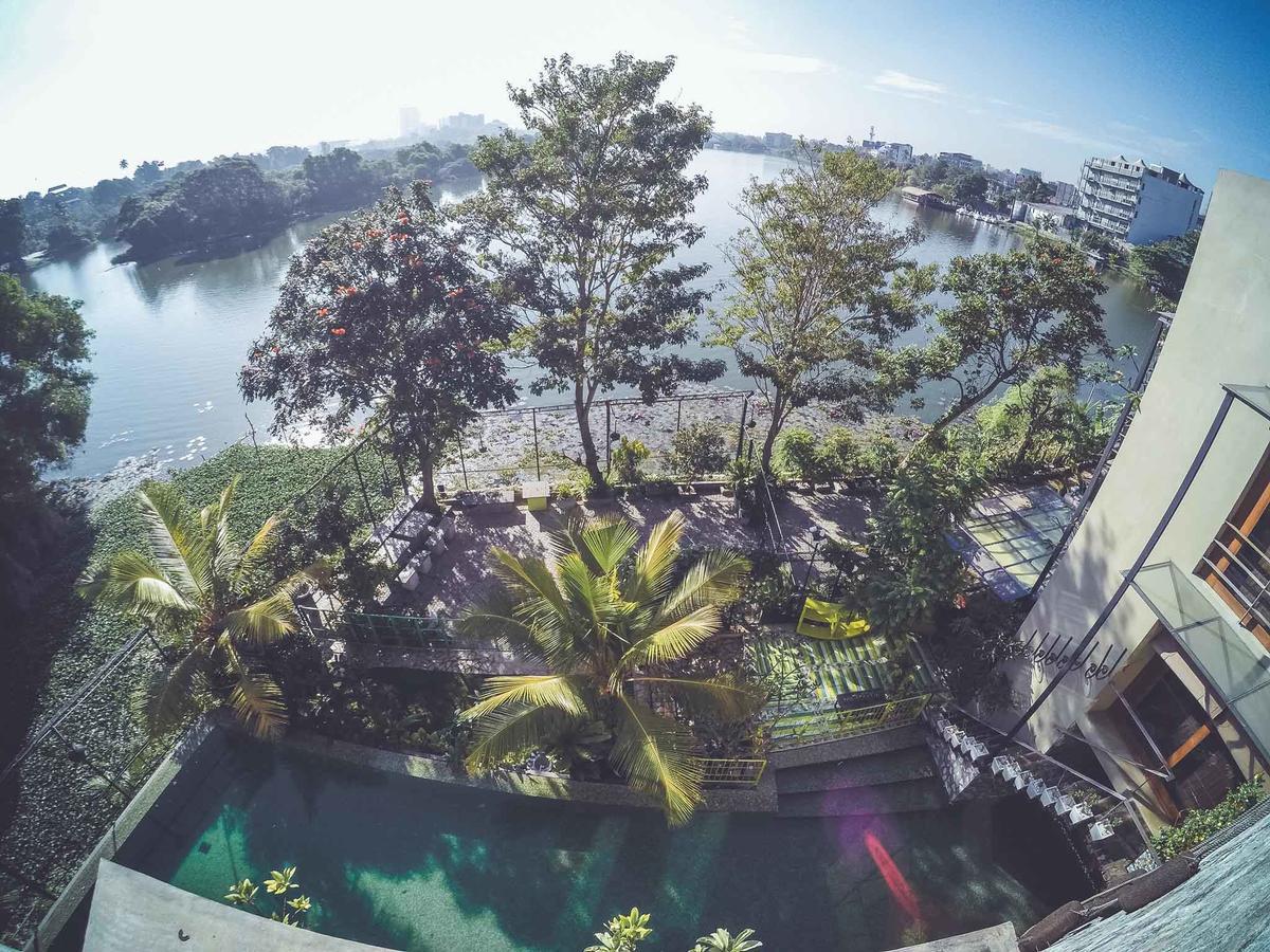 Отель Aathma Colombo House Экстерьер фото